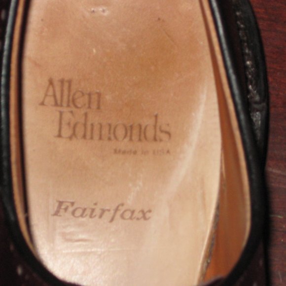 Allen Edmonds Fairfax 10.5 AA Medallion Oxford